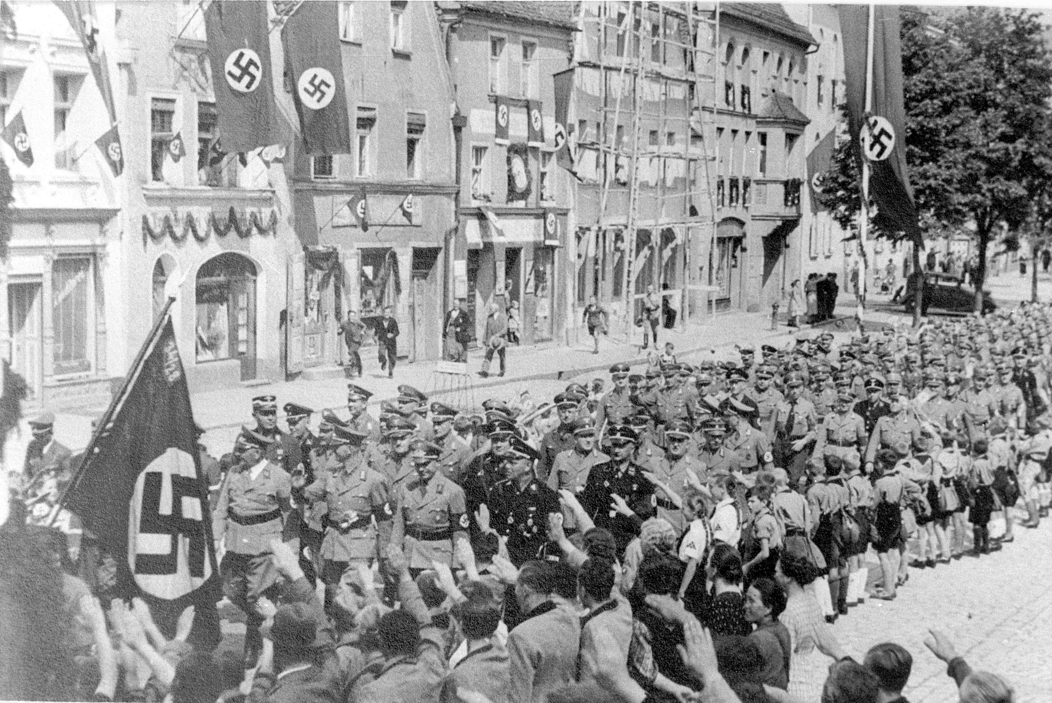 008 Marsch durch Neumarkt, Nationalsozialismus